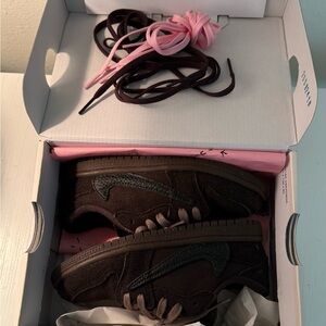 Nike Kids Brown and Dark Green Sneakers